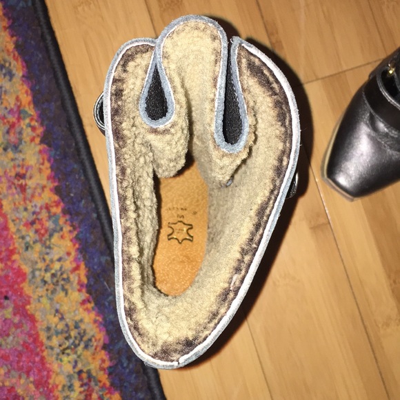 Louis Vuitton Pewter metallic booties - Picture 4 of 5